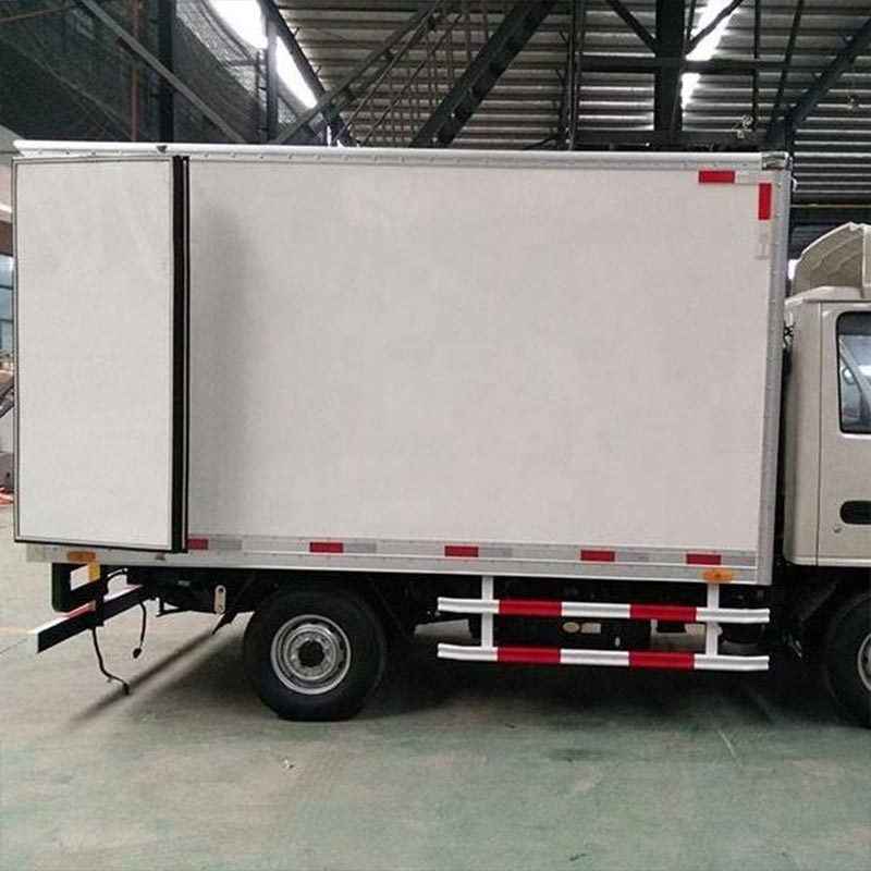 Hoe de PU-kern-body van een droge vrachtwagen de efficiëntie en duurzaamheid van de koudeketen verbetert